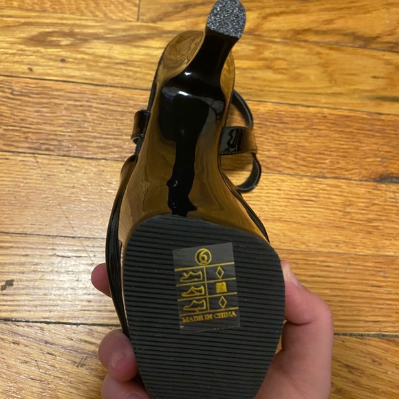 BRAND NEW Black Pleaser Heels Size 6 - Picture 3 of 6